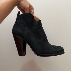 Frye Madeline Black Suede Boots (Size 8.5)